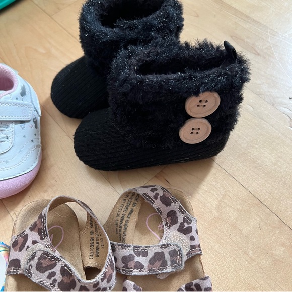 Tie dye crocs and other shoes - Picture 7 of 11